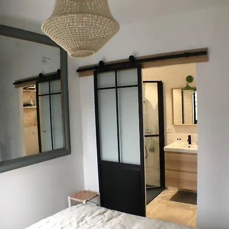 La De L'abbaye - Climatisation Et Petit Dej B&B 낭트