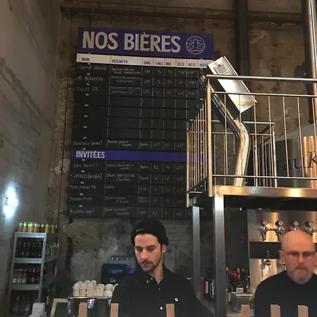 Alojamento de Acomodação e Pequeno-almoço La De L'abbaye - Climatisation Et Petit Dej 3*