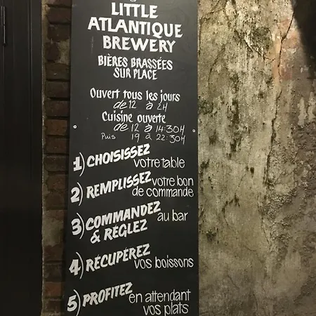 La De L'abbaye - Climatisation Et Petit Dej 3* Nantes