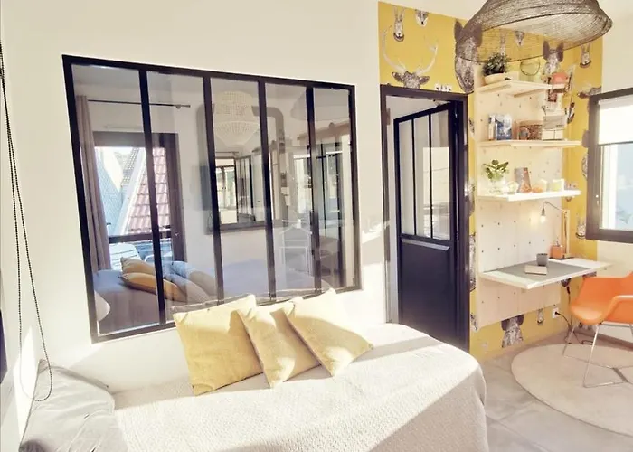 La De L'abbaye - Climatisation Et Petit Dej 낭트